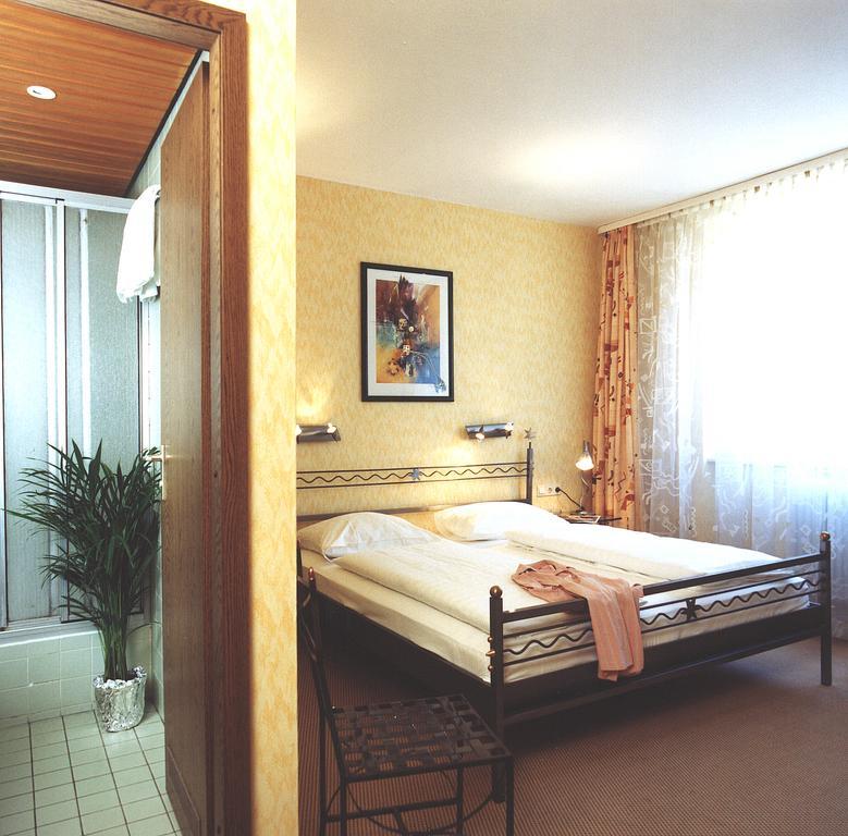 Hotel Astoria Frankfurt am Main Exteriör bild