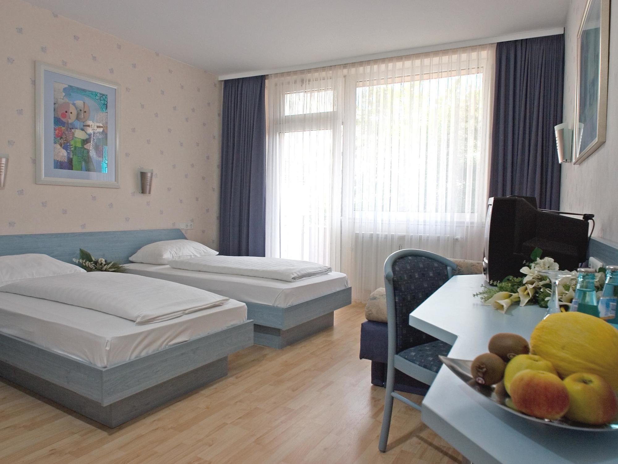 Hotel Astoria Frankfurt am Main Rum bild